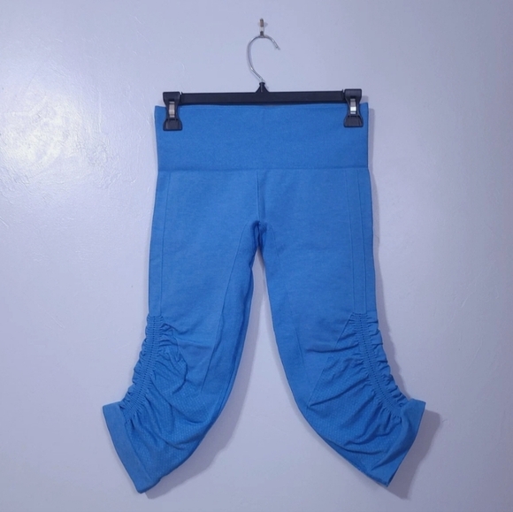 Lululemon In The Flow Crop Leggings - Picture 1 of 2